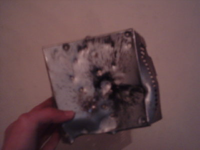 IMG_0530.JPG (81.02 KiB) Viewed 4929 times A beautifly sqashed battery