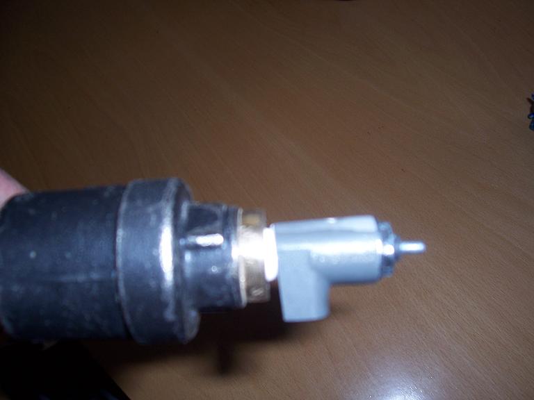 recognise this??<br /><br />THis is what you get when you are &amp;quot;triggerhappy&amp;quot;with a hacksaw and a 1/4&amp;quot;tap.