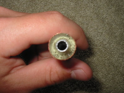 one of the best epoxt castings I have done is holding the barrel in it is really clear the cardboard I used that I made the epoxy plug with had smthing writen on it you can clearly read it through the epoxy.