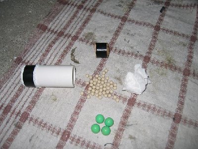 Different ammo...<br />(green bbs are mini paintballs)