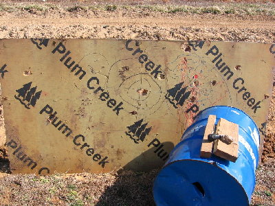 this is the 7/8&amp;quot; hardened waterproof plywood target. the big holes are either golf ball or 2&amp;quot;long sections of 1.5&amp;quot; dowel, or 2.5&amp;quot; pieces of 2&amp;quot; dowel...