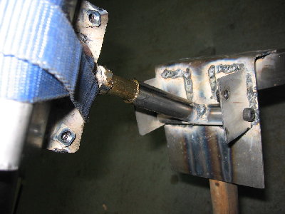 closeupof pivot, showing how the barrel lifts off.