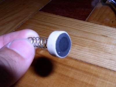 The piston's body is made of Bondo,with a rubber.