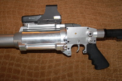 sight rail, cartridge cage close up.