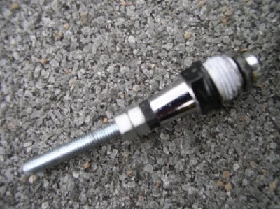 This is the thing i made to put on the blowgun and to get it semi-auto and control the shooting speed and times