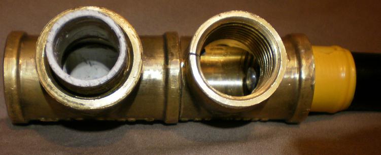 this is a old pic, of the receiver. it looks the same but i re-made the pvc parts in copper and solderd them in.