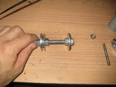 Bolt and washer Piston valve.jpg