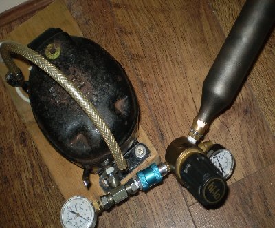 Filling the input co2 tank to 250 psi, regged down to 5 bar