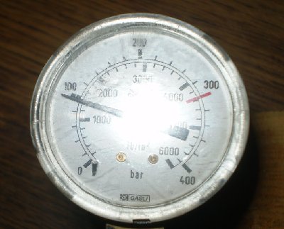 there Brian 100 Bar, had to turn it off just under because it shakes like crazy if the input isn't right.