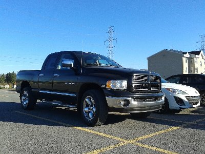 001.jpg (470.52 KiB) Viewed 5411 times There she is, gleaming in the morning sunlight. I still can't believe is is mah truck wooo :D