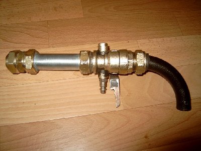 First version, without grip and trigger guard.Scroll down to see it finished...