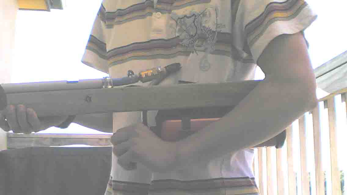 This is how you hold it.