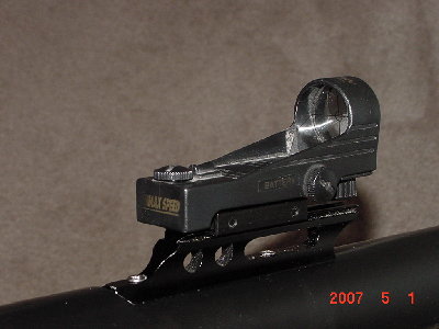 DSC00236.JPG (314.05 KiB) Viewed 5971 times the sight rail and red dot sight