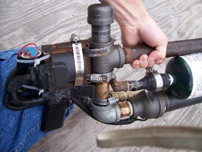 The other side. Not much to see here. Just hose clamps.