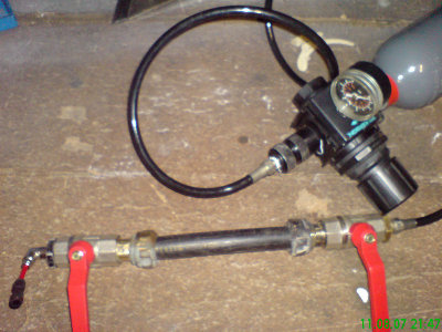 Add 3bar open the valve and ready for action. A really handy gadget. I hate estimating the amount of fuel. open 1.2.3. should be enough. Horrible even with a flow regulator.