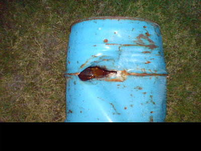 Send a D-cell battery in this Barrel from a distance of 25 metres with a 2x mix.<br /><br />Edit: removed the foot. Didn't notice it when i posted the picture. It was quite dirty too.