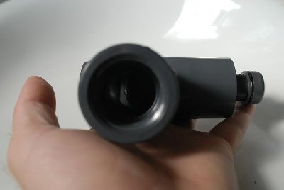 Looking down the interface to the piston valve controlled. This kind of pluggable modular design costs some dead space sometimes. Exit port open.