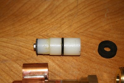 Piston close up.jpg (135.88 KiB) Viewed 5443 times Piston close up.jpg