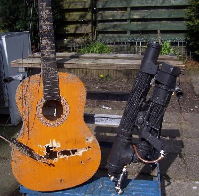 mgvsoverkill004.jpg (88.33 KiB) Viewed 3351 times And exit.Blowing the whole string section off..