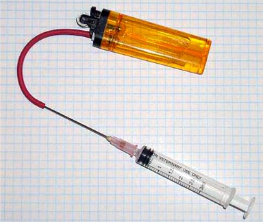 File:Syringe lighter.jpg